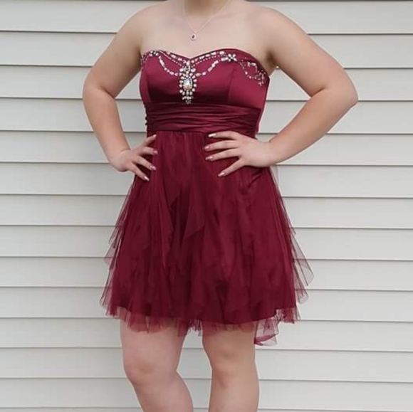 Short formal dress - Picture 4 of 4